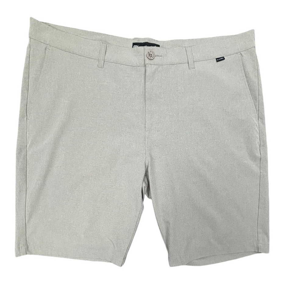 NWOT- Travis Mathew- Golf shorts-‎ 40